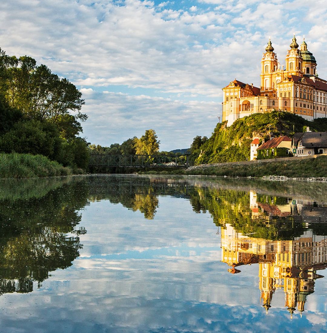 Banner Benet Melk 2026