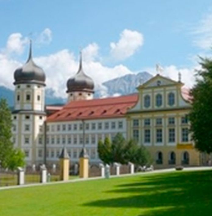 School image Meinhardinum Stams